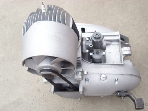 Opieskovaný motor skúter ČZ175502 po kompletnej GO